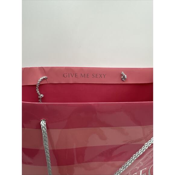 2- Vintage Victoria’s Secret Shopping Gift Bags And Box - Picture 6 of 9